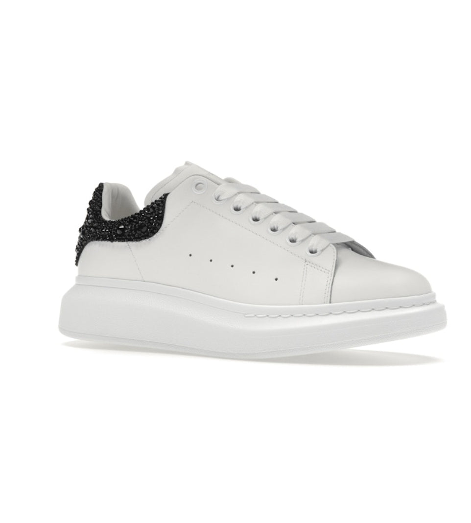 ALEXANDER MCQUEEN OVERSIZED EN BLANCO CON CRISTALES EN NEGRO