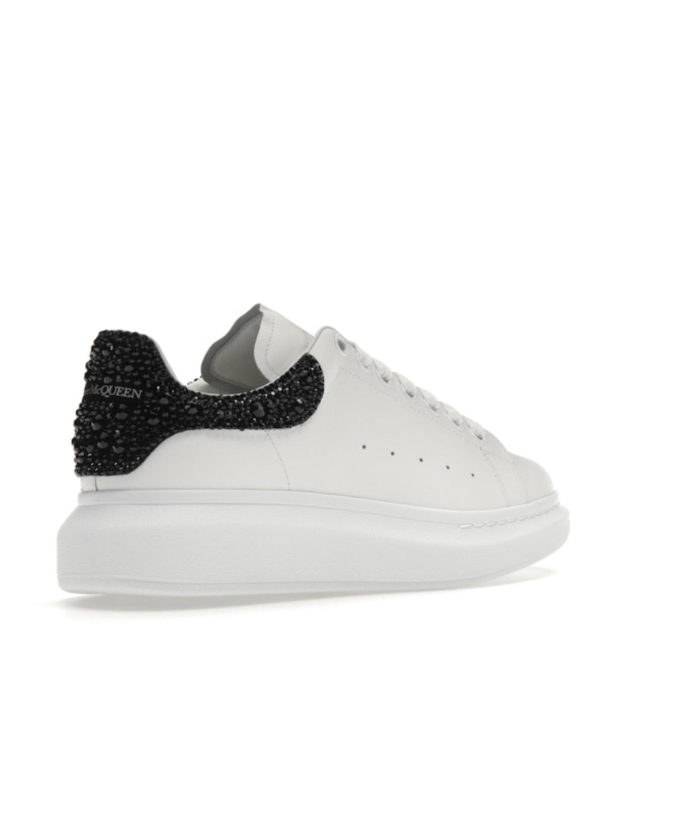 ALEXANDER MCQUEEN OVERSIZED EN BLANCO CON CRISTALES EN NEGRO